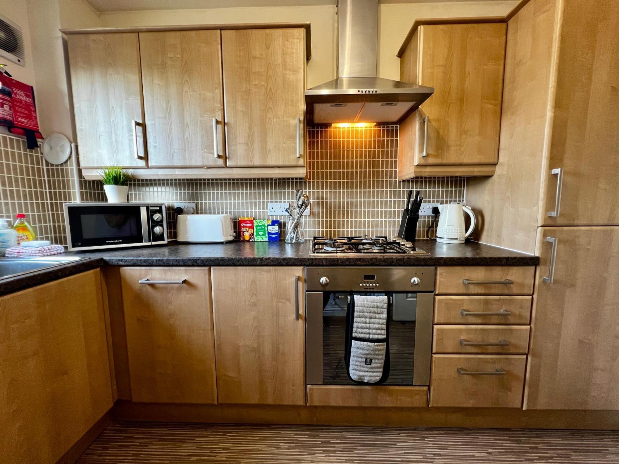 Appartamento Stylish Modern Flat With Juliet Balcony & Parking Glasgow Esterno foto