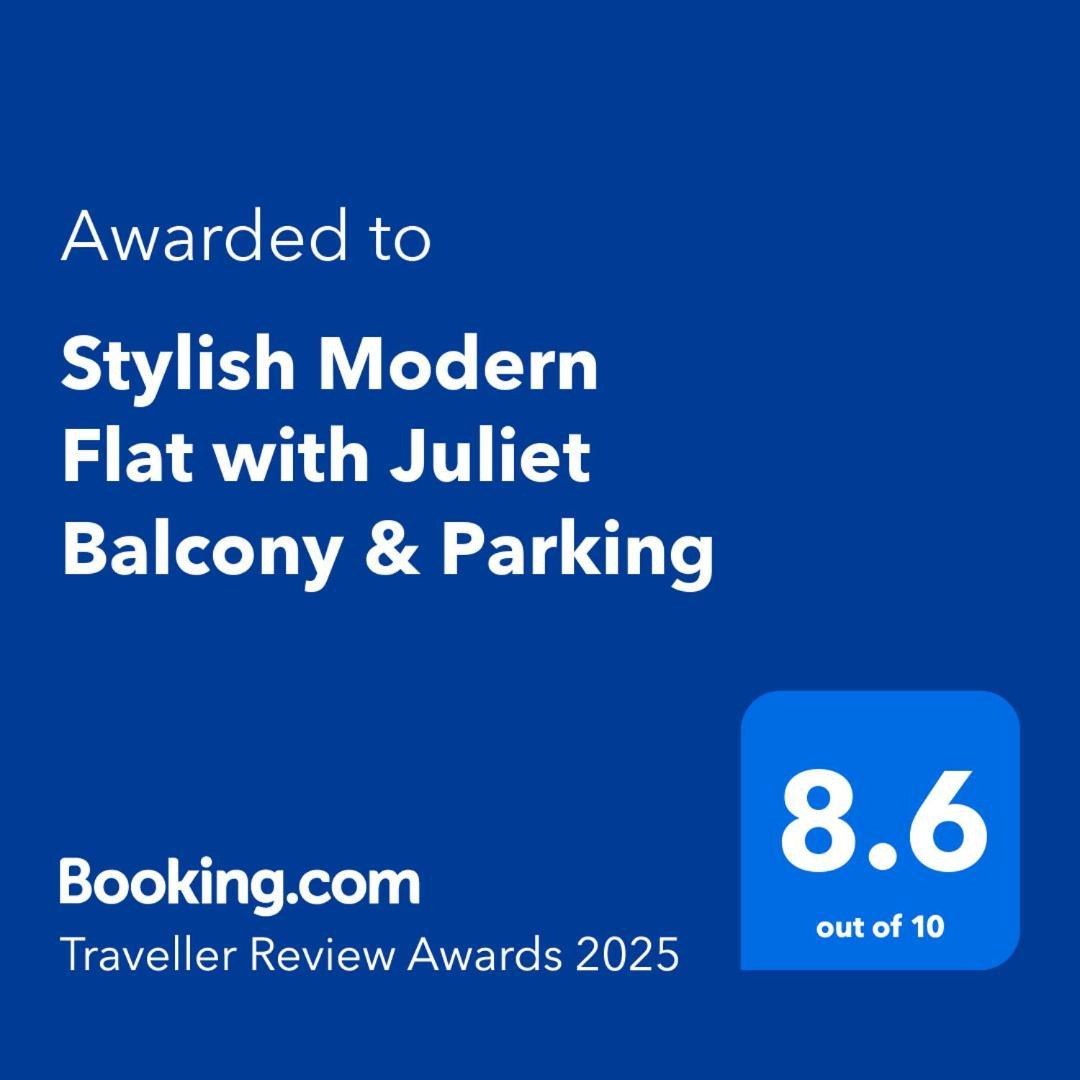 Appartamento Stylish Modern Flat With Juliet Balcony & Parking Glasgow Esterno foto